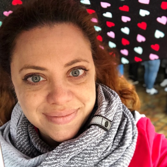 Meet your Posher, Wendy - Picture 1 of 1